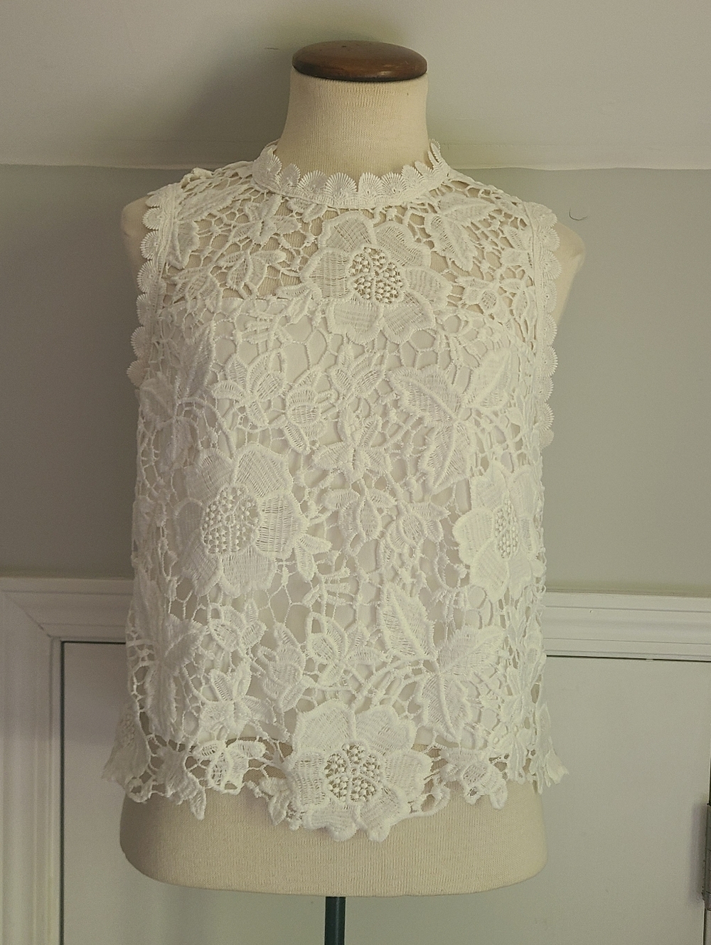 Nanette Lepore Top Size M Floral Lace Blouse Boho Romantic Date Night Lined
